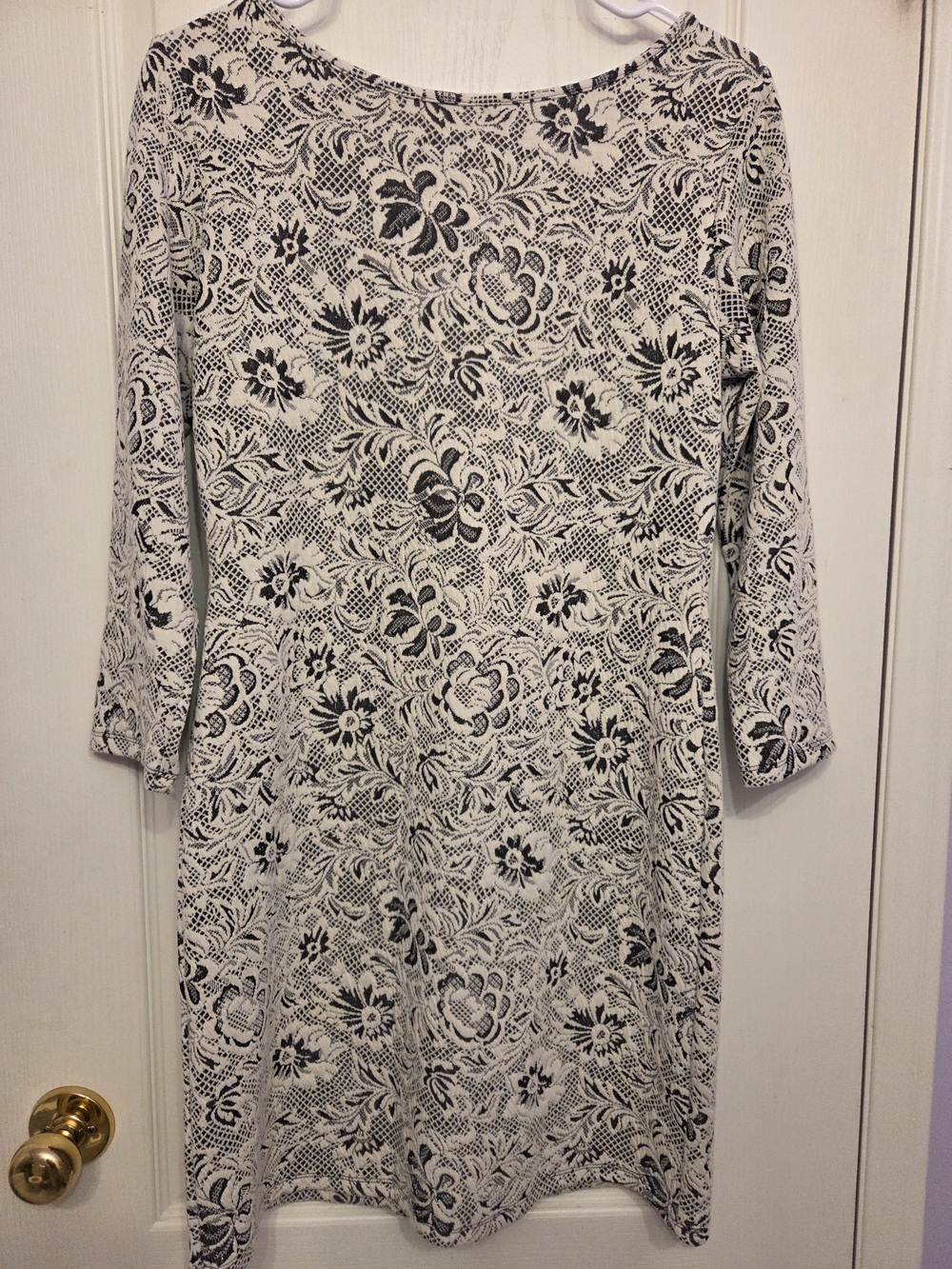 Xhilaration Black and White Floral 3/4 Sleeve Mini Dress